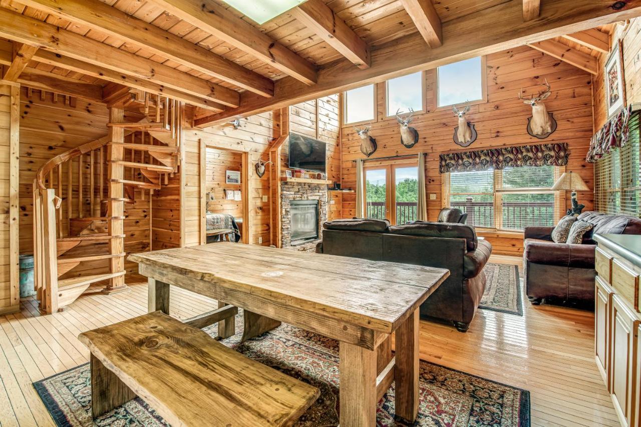 Moonlight Retreat Villa Pigeon Forge Bagian luar foto