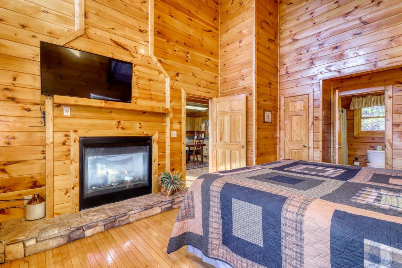 Moonlight Retreat Villa Pigeon Forge Bagian luar foto