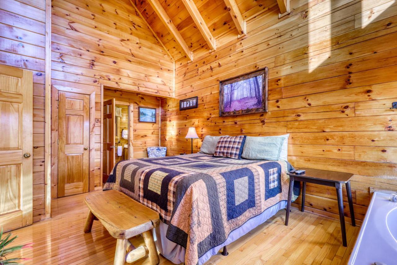 Moonlight Retreat Villa Pigeon Forge Bagian luar foto